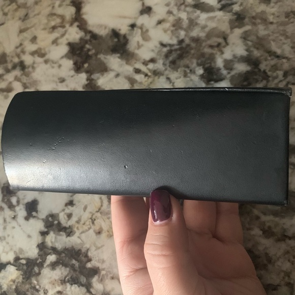 Fendi Eyeglasses Case - Picture 4 of 16